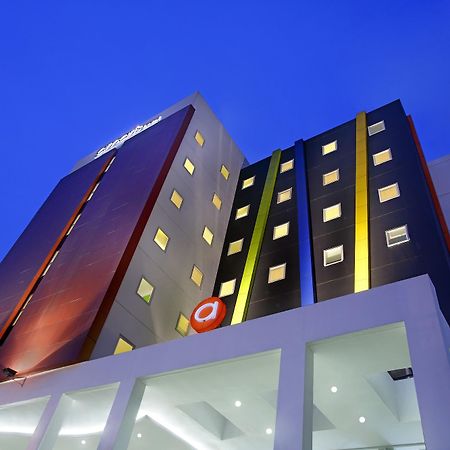 Amaris Hotel Bekasi Barat Kültér fotó