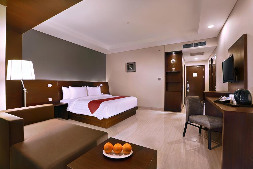 Amaris Hotel Bekasi Barat Kültér fotó